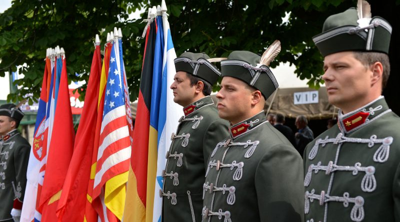 4021 Mesterlovo Vilagkupa Nagyteteny